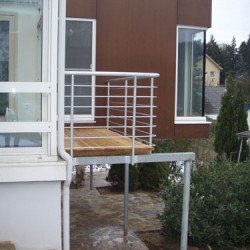 Planung und Umbau eines Kleingartenhauses in Hanglage